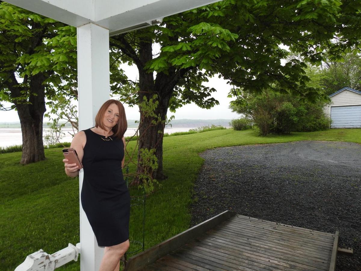 Cresthaven By The Sea Bed and Breakfast South Maitland Exteriör bild